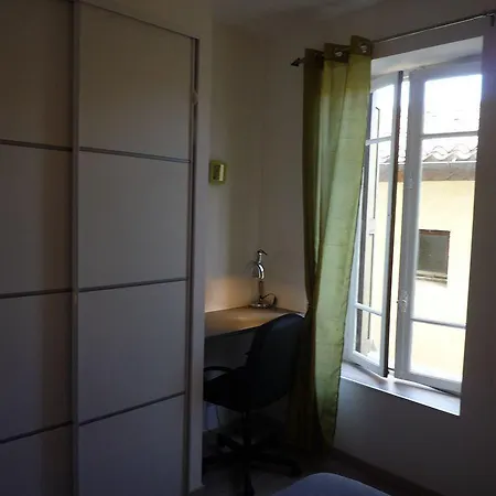 Saint Simon Apartment *