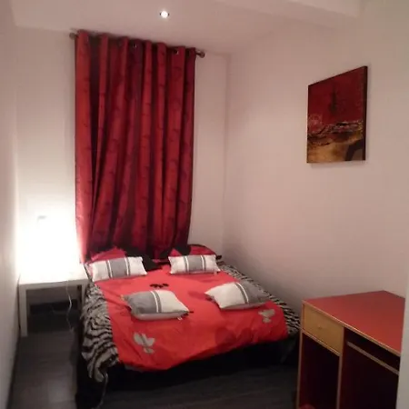 Saint Simon Apartment *