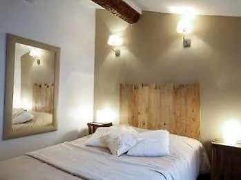 Saint Simon Apartment *